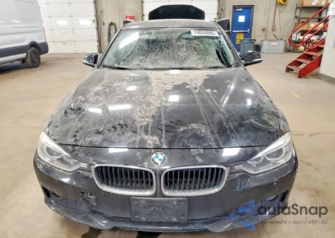 2013 BMW 328 Xi z USA, uszkodzony, nr VIN WBA3B3C51DF535564